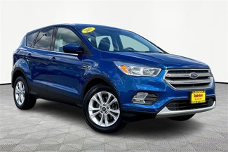 Used 2017 Ford Escape SE image 1