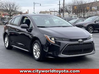 Used 2022 Toyota Corolla XLE image 1