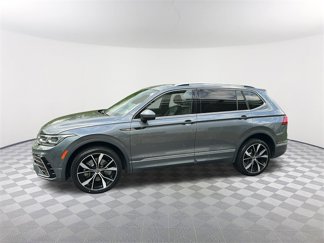 Used 2022 Volkswagen Tiguan SEL R-Line image 1