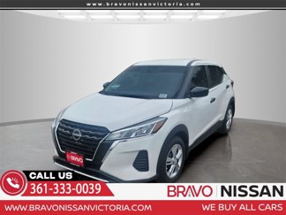 New 2025 Nissan Kicks Play S image 1
