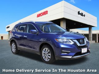 Used 2020 Nissan Rogue SV image 1