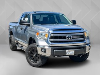 Used 2015 Toyota Tundra SR5 image 1