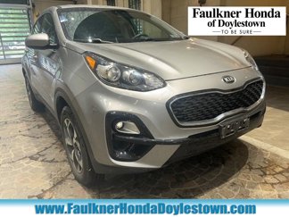 Used 2022 Kia Sportage LX image 1
