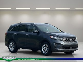 Used 2020 Kia Sorento LX w/ LX I4 Convenience Package image 1