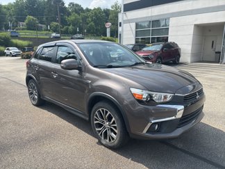 Used 2017 Mitsubishi Outlander Sport SE image 1