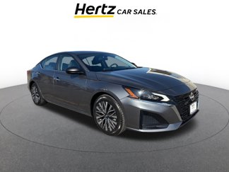 Used 2024 Nissan Altima 2.5 SV image 1