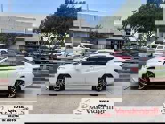 Used 2020 Acura TLX image 1