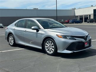 Used 2019 Toyota Camry LE image 1
