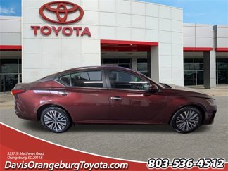 Used 2023 Nissan Altima 2.5 SV image 1