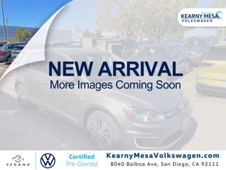 Used 2016 Volkswagen e-Golf SE w/ DC Fast Charging Package image 1