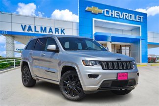 Used 2020 Jeep Grand Cherokee Altitude image 1