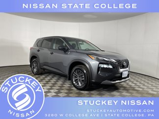 Used 2023 Nissan Rogue S image 1