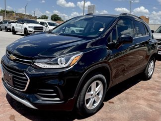Used 2020 Chevrolet Trax LT w/ LT Convenience Package image 1