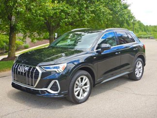 Used 2024 Audi Q3 2.0T Premium image 1