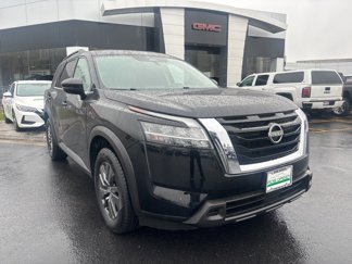 Used 2022 Nissan Pathfinder SV image 1
