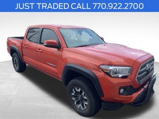 Used 2016 Toyota Tacoma TRD Off-Road image 1