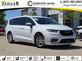 Used 2023 Chrysler Pacifica Touring-L image 1