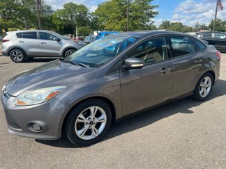 Used 2014 Ford Focus SE image 1