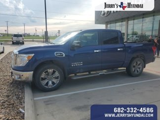 Used 2017 Nissan Titan SV w/ Texas Titan Edition image 1