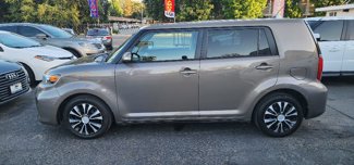 Used 2015 Scion xB image 1