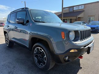 Used 2016 Jeep Renegade Trailhawk w/ Premium Trailhawk Package image 1