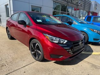 New 2025 Nissan Versa SR w/ Trunk Package image 1
