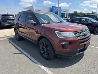 Used 2018 Ford Explorer XLT w/ Equipment Group 202A image 1
