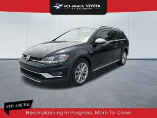 Used 2019 Volkswagen Golf Alltrack S image 1