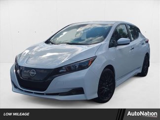Used 2025 Nissan Leaf S image 1