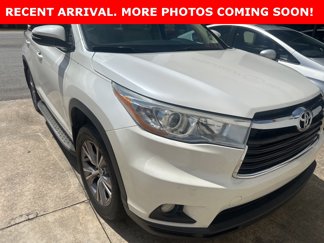 Certified 2015 Toyota Highlander XLE image 1