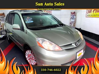 Used 2008 Toyota Sienna XLE image 1