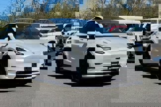 Used 2021 Tesla Model Y Long Range image 1