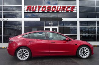 Used 2023 Tesla Model 3 Standard Range image 1