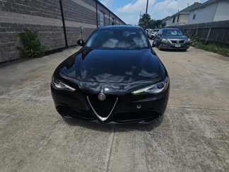 Used 2019 Alfa Romeo Giulia AWD image 1