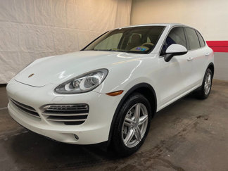 Used 2014 Porsche Cayenne Platinum Edition image 1