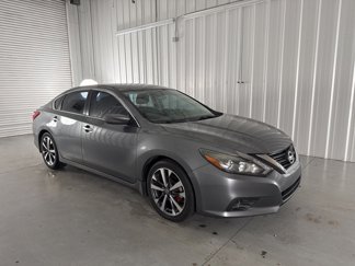Used 2016 Nissan Altima 3.5 SR image 1