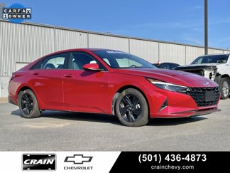 Used 2023 Hyundai Elantra SEL image 1