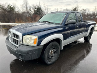 Used 2005 Dodge Dakota ST image 1