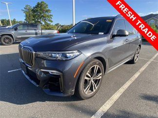 Used 2020 BMW X7 M50i w/ Executive Package image 1