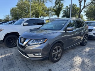 Used 2017 Nissan Rogue SL w/ SL Premium Package image 1