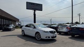 Used 2013 Buick Verano Leather image 1