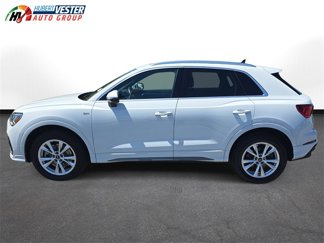 Used 2023 Audi Q3 2.0T Premium image 1