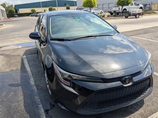 Certified 2022 Toyota Corolla LE image 1