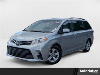 Used 2020 Toyota Sienna LE image 1