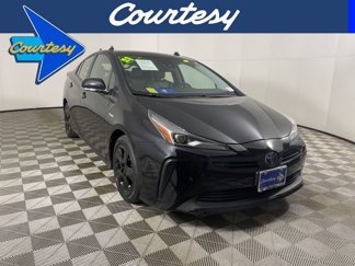 Used 2021 Toyota Prius XLE image 1