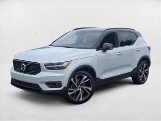 Used 2022 Volvo XC40 T5 R-Design w/ Protection Package Premier image 1