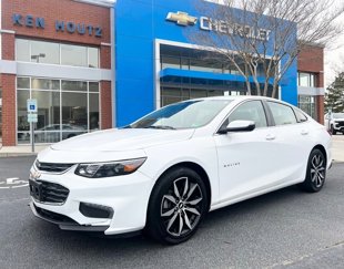 Used 2018 Chevrolet Malibu LT image 1