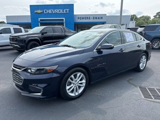 Used 2017 Chevrolet Malibu LT image 1