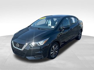 Used 2022 Nissan Versa SV image 1