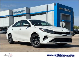 Used 2023 Kia Forte LXS image 1